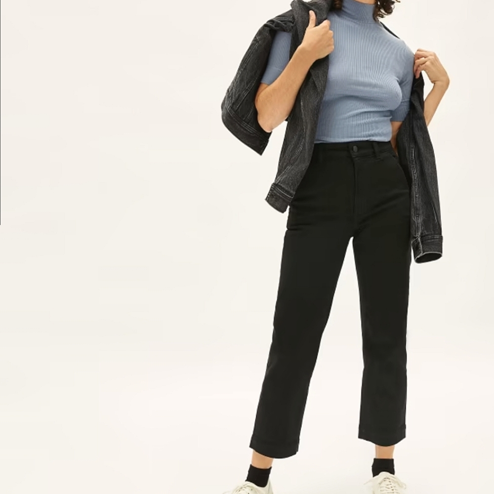 EVERLANE THE STRAIGHT-LEG CROP PANT IN BLACK SIZE 0